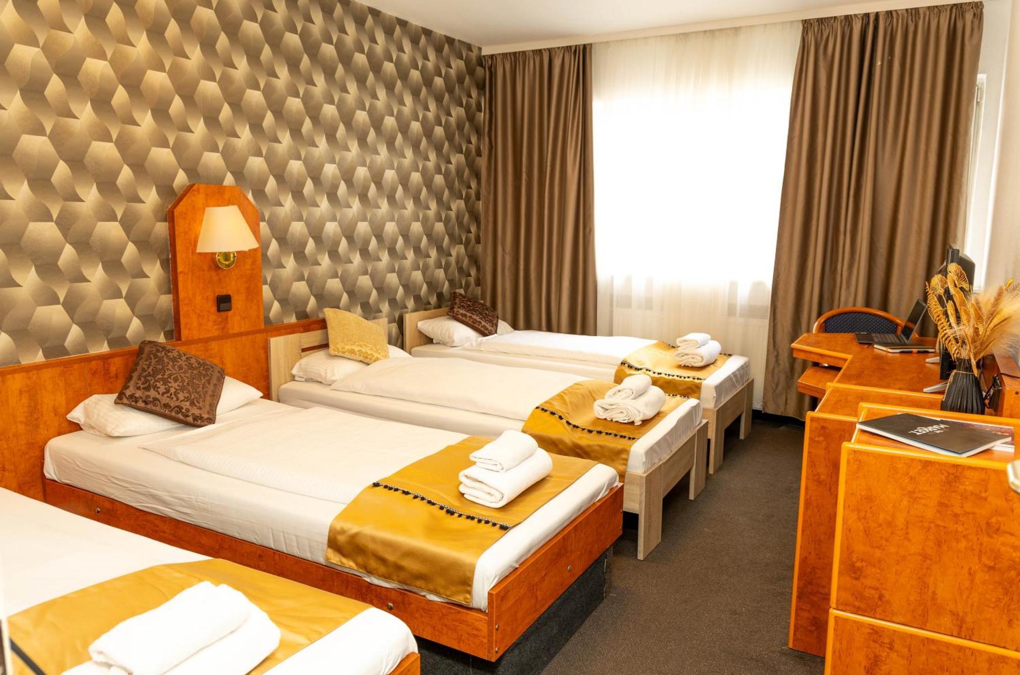 Hotel Rossija Франкфурт-на-Майне Экстерьер фото