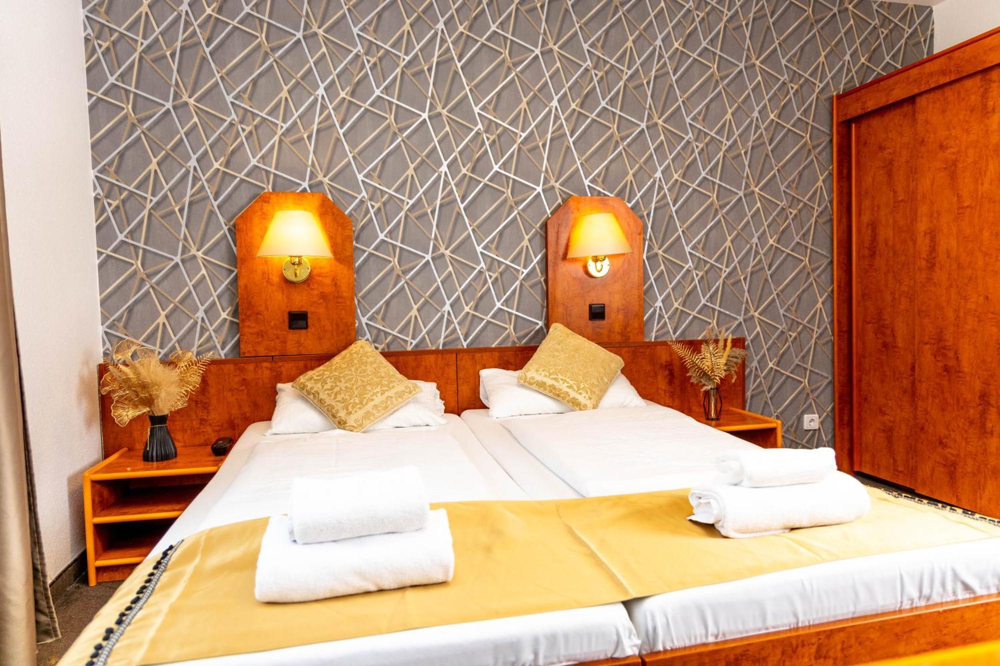 Hotel Rossija Франкфурт-на-Майне Экстерьер фото