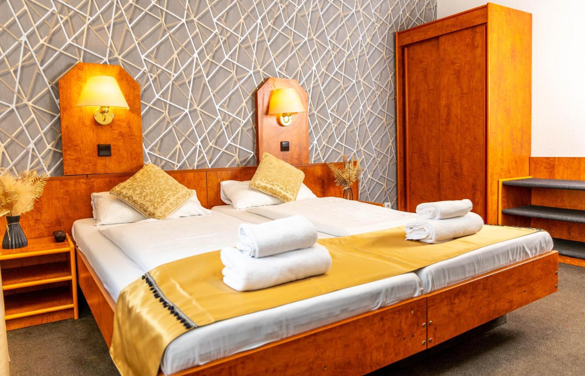 Hotel Rossija Франкфурт-на-Майне Экстерьер фото