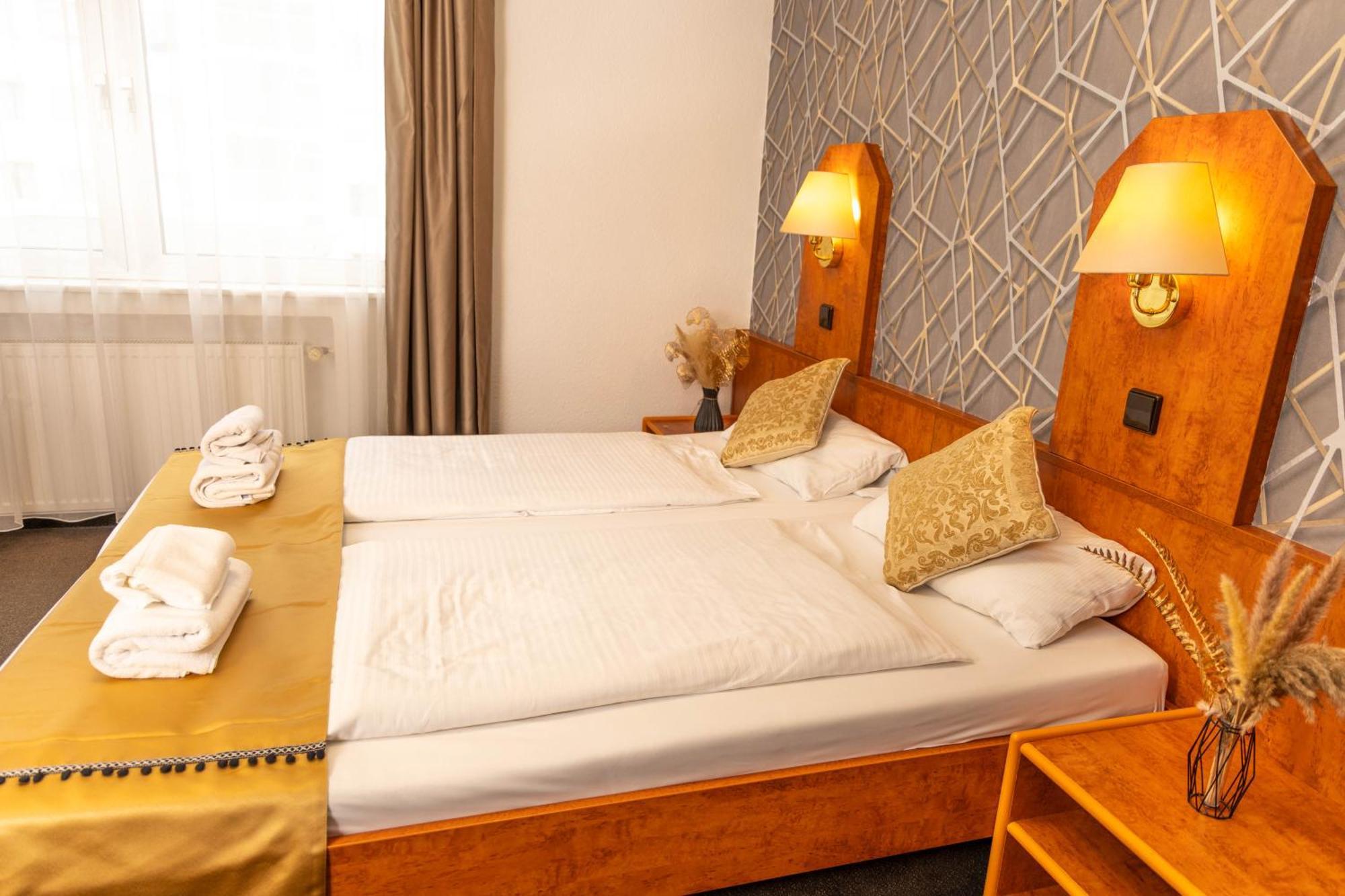 Hotel Rossija Франкфурт-на-Майне Экстерьер фото